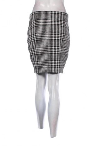 Spódnica Amisu, Rozmiar M, Kolor Kolorowy, Cena 44,94 zł