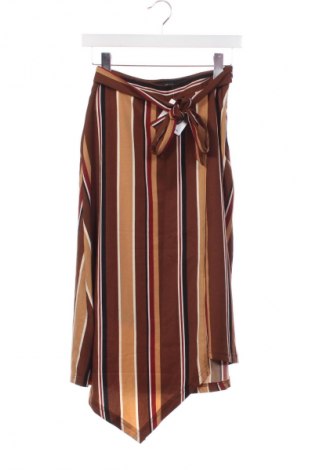 Пола Amisu, Размер XXS, Цвят Многоцветен, Цена 23,46 лв.