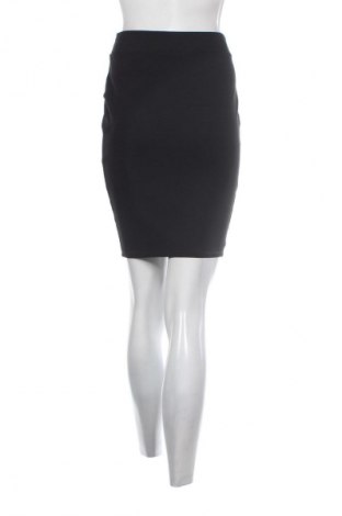 Spódnica Amisu, Rozmiar S, Kolor Czarny, Cena 43,77 zł