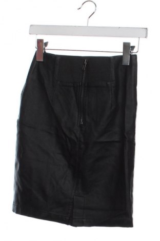 Szoknya Aygill's, Méret XS, Szín Fekete, Ár 6 129 Ft