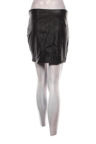Rock Bershka, Größe S, Farbe Schwarz, Preis € 9,72