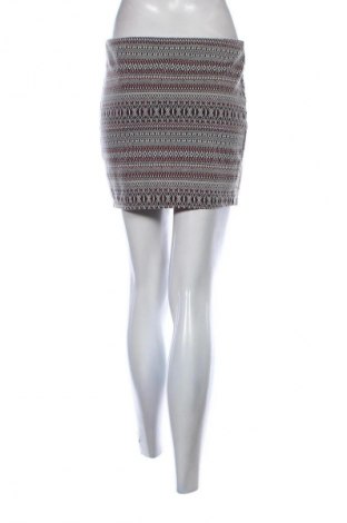 Fustă Bershka, Mărime M, Culoare Multicolor, Preț 51,45 Lei