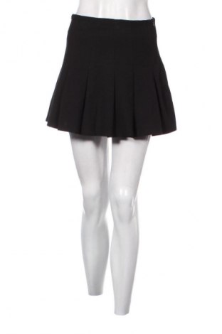 Rock Bershka, Größe S, Farbe Schwarz, Preis 9,72 €