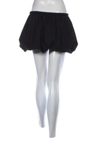 Φούστα Bershka, Μέγεθος S, Χρώμα Μαύρο, Τιμή 9,72 €