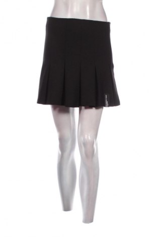 Sukňa Bershka, Veľkosť M, Farba Čierna, Cena  15,94 €