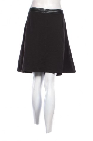 Пола DKNY, Размер XXL, Цвят Черен, Цена 194,04 лв.