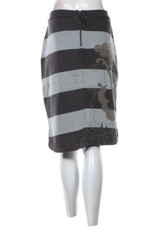 Пола Didi, Размер M, Цвят Многоцветен, Цена 19,00 лв.