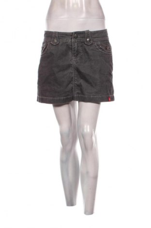 Пола Edc By Esprit, Размер M, Цвят Сив, Цена 16,99 лв.