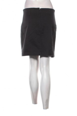 Пола H&M, Размер M, Цвят Черен, Цена 19,00 лв.