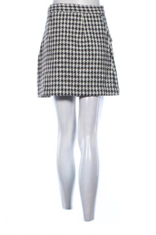 Пола H&M, Размер S, Цвят Многоцветен, Цена 32,15 лв.