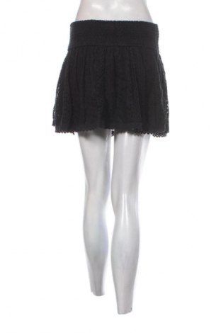 Пола Hollister, Размер M, Цвят Многоцветен, Цена 16,99 лв.