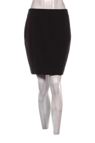 Пола In Wear, Размер M, Цвят Черен, Цена 7,99 лв.