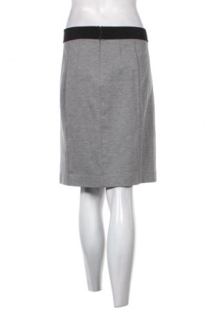 Пола In Wear, Размер M, Цвят Сив, Цена 54,81 лв.