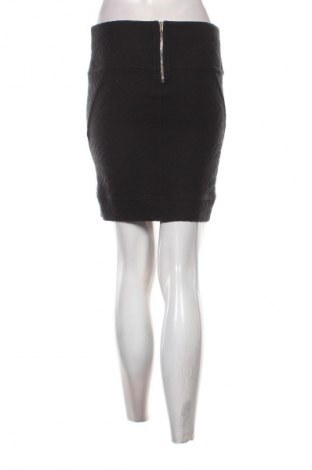 Rock Iro, Größe M, Farbe Schwarz, Preis 170,56 €