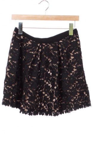 Пола Nikkie, Размер XS, Цвят Многоцветен, Цена 8,99 лв.