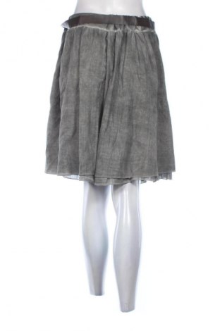 Пола Nkd, Размер M, Цвят Сив, Цена 19,55 лв.