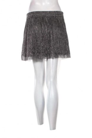 Пола Pins And Needles, Размер L, Цвят Черен, Цена 19,14 лв.