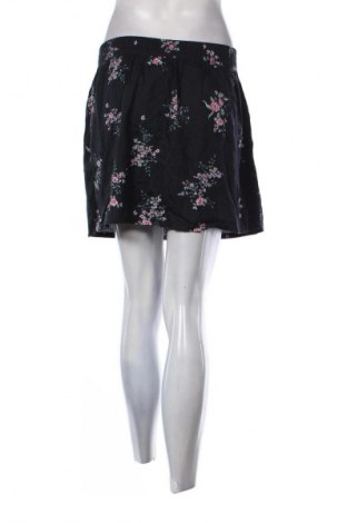 Rock Pull&Bear, Größe M, Farbe Mehrfarbig, Preis 9,72 €