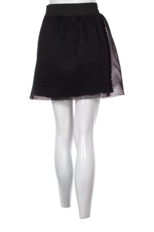 Пола Rinascimento, Размер M, Цвят Черен, Цена 38,13 лв.