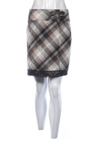 Spódnica S.Oliver, Rozmiar M, Kolor Kolorowy, Cena 45,99 zł