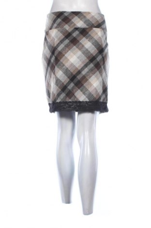 Spódnica S.Oliver, Rozmiar M, Kolor Kolorowy, Cena 45,99 zł