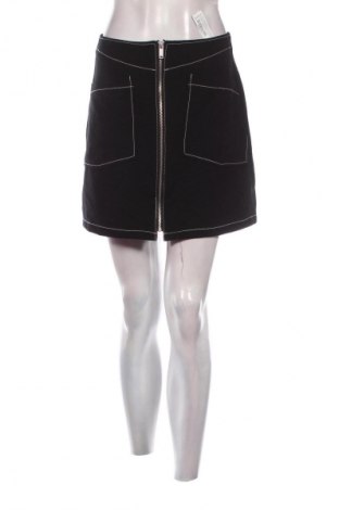 Пола Stradivarius, Размер S, Цвят Черен, Цена 31,28 лв.