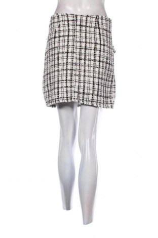 Пола Unbranded, Размер M, Цвят Многоцветен, Цена 19,00 лв.