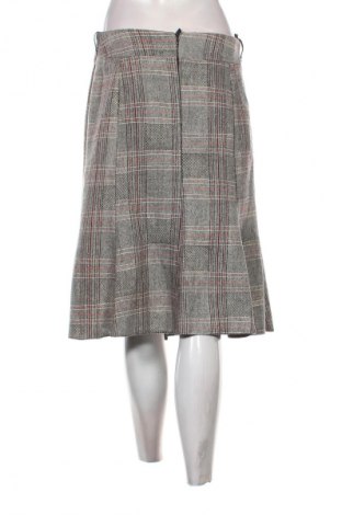 Пола Unbranded, Размер M, Цвят Многоцветен, Цена 23,06 лв.