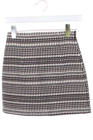 Пола Zara, Размер XS, Цвят Многоцветен, Цена 8,99 лв.