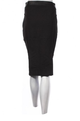 Sukně Zara, Velikost M, Barva Černá, Cena  389,00 Kč