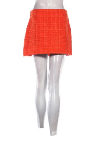 Пола Zara, Размер M, Цвят Оранжев, Цена 45,98 лв.