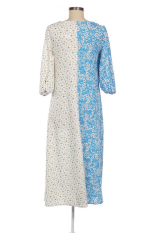 Рокля ASOS, Размер M, Цвят Многоцветен, Цена 31,99 лв.