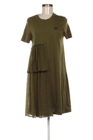 Рокля Adidas Originals, Размер M, Цвят Зелен, Цена 55,10 лв.