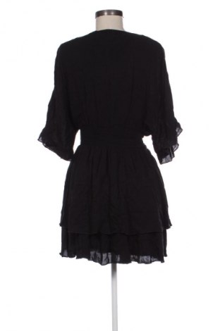 Рокля Amisu, Размер M, Цвят Черен, Цена 28,88 лв.