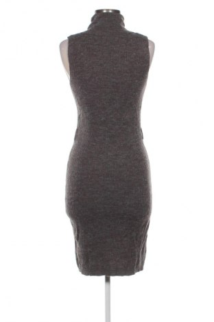 Šaty  Ax Paris, Velikost M, Barva Šedá, Cena  689,00 Kč