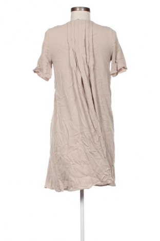Рокля Axara, Размер M, Цвят Бежов, Цена 82,00 лв.