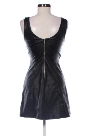 Ruha Bershka, Méret S, Szín Fekete, Ár 4 359 Ft