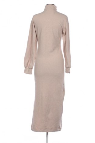 Sukienka Bershka, Rozmiar S, Kolor Beżowy, Cena 57,99 zł