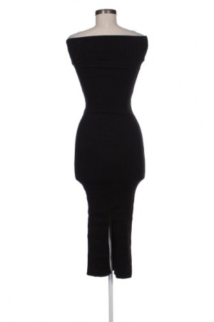 Rochie Bershka, Mărime S, Culoare Negru, Preț 27,99 Lei
