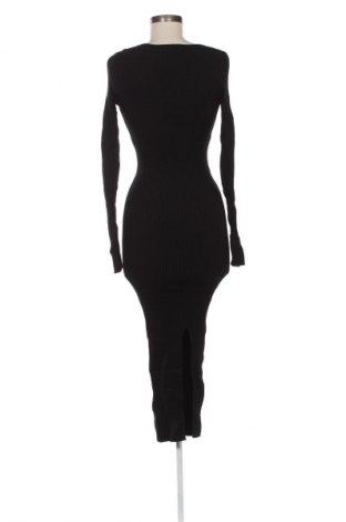 Kleid Bershka, Größe S, Farbe Schwarz, Preis 18,99 €