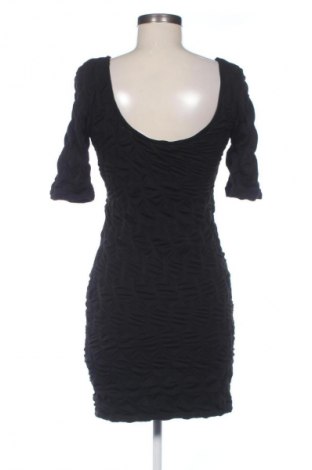 Рокля Bershka, Размер L, Цвят Черен, Цена 28,88 лв.