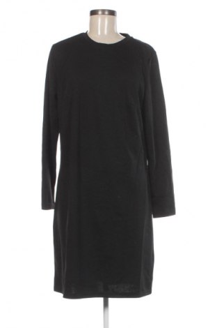 Рокля Blue Motion, Размер L, Цвят Черен, Цена 9,99 лв.