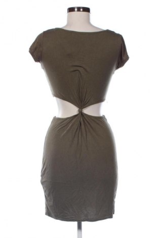 Šaty  Boohoo, Veľkosť M, Farba Zelená, Cena  14,83 €