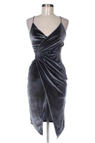 Рокля Boohoo, Размер S, Цвят Сив, Цена 30,98 лв.