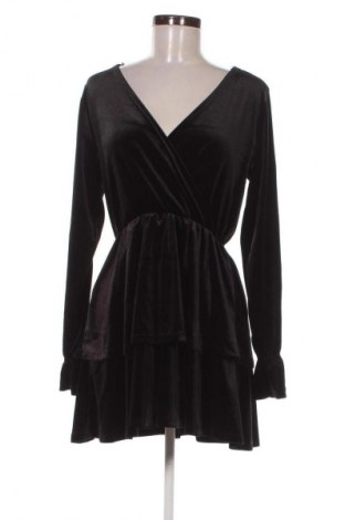 Kleid Busem, Größe M, Farbe Schwarz, Preis 13,99 €