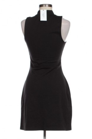Sukienka Calvin Klein Jeans, Rozmiar M, Kolor Czarny, Cena 422,99 zł