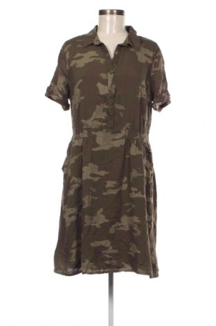 Рокля Clockhouse, Размер XL, Цвят Многоцветен, Цена 46,92 лв.