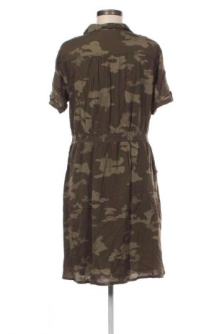 Рокля Clockhouse, Размер XL, Цвят Многоцветен, Цена 46,92 лв.