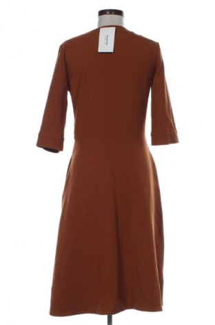 Рокля Depot 96, Размер M, Цвят Кафяв, Цена 54,34 лв.