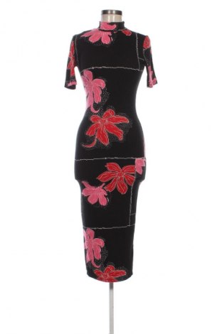 Рокля Desigual, Размер S, Цвят Многоцветен, Цена 82,22 лв.